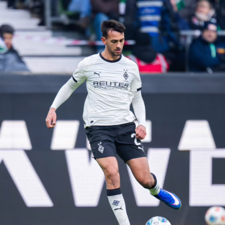 Gladbachs Chiarodia erledigt seinen Job „mit Bravour“ – und bekommt Konkurrenz 