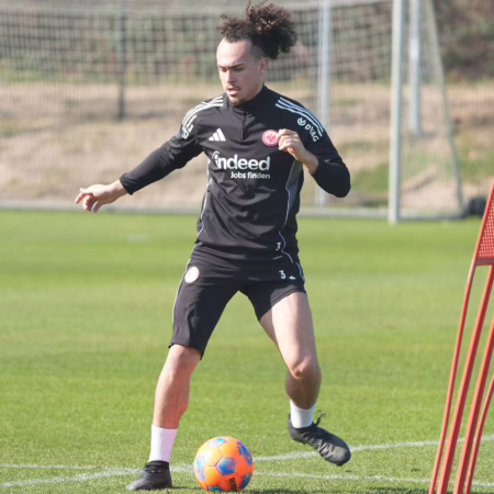 Theate, Uzun, Kaua Santos: Die Personallage bei der Eintracht 