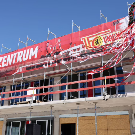 Richtfest für neues Trainingszentrum: Unions „Novum im deutschen Profifußball“ 