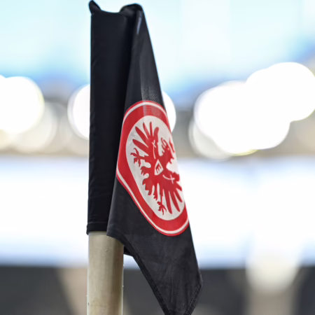 Frankfurt-Fan nach medizinischem Notfall gegen Köln verstorben 