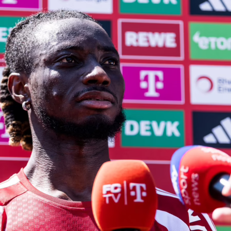 Rückennummer 14? Hector gab Mensah grünes Licht 