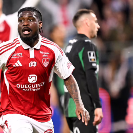 Vertrag bis 2028: Schalke verpflichtet Dina Ebimbe 