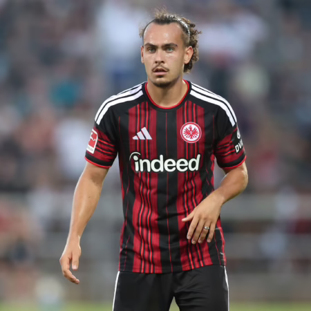 Theate verlässt Frankfurt Richtung Bologna 