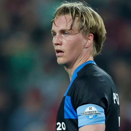 Von Kettemann bestätigt: Götze bleibt Paderborns Kapitän 