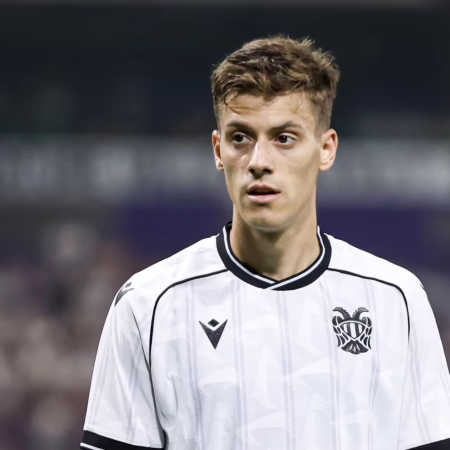 Nach Rückzug im El-Mala-Poker: Dortmund holt Konstantelias 