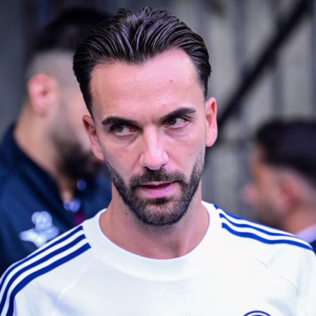 „Noch bis Samstag Zeit“: Schalke bangt vor Bayern weiter um Karaman 