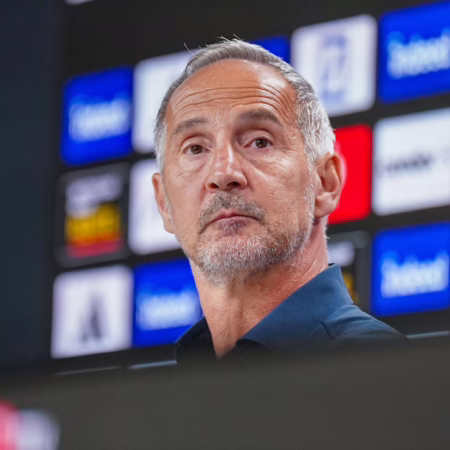 Hütter übt harte Kritik: Frankfurt „zu wenig professionell“ 