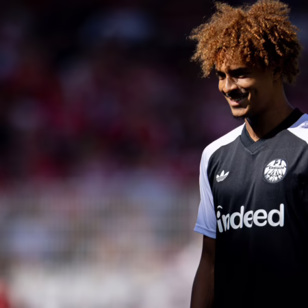 Mit großem Gewinn für Frankfurt: Bahoya wechselt zu Leeds United 