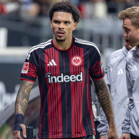 Collins gibt Rätsel auf: Baut Hütter die Eintracht-Abwehr erneut um? 